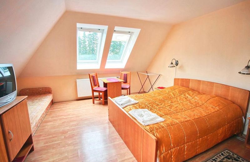 Festetich Kastelyszallo es Zsuzsanna Hotel