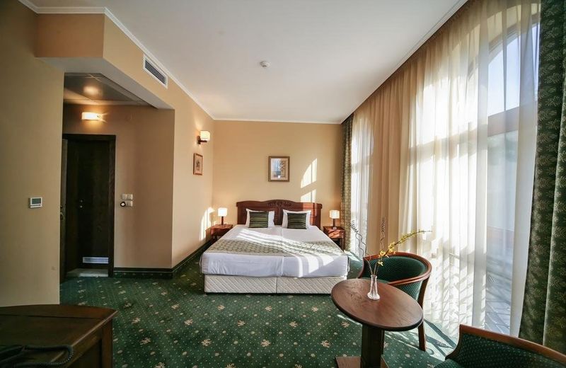 Retro Hotel