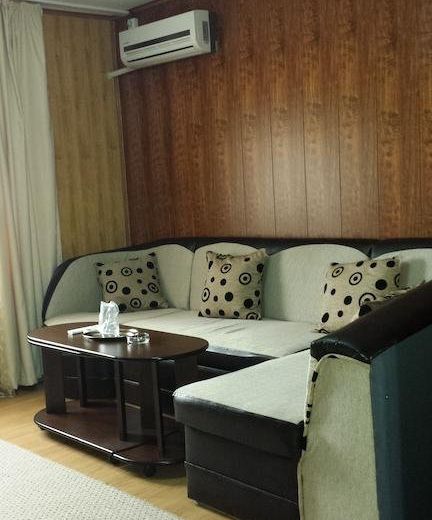 Roxana Motel