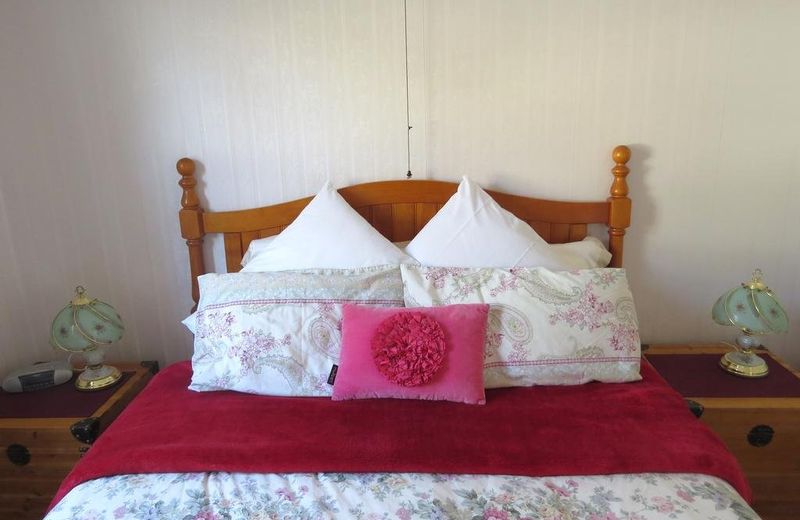 Settlers Cottage Motel