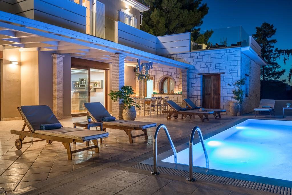 Castelli Luxury Villa