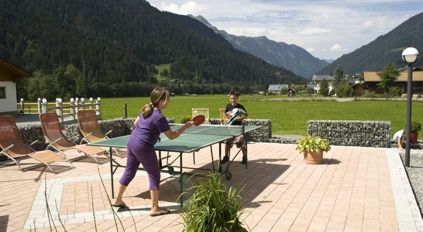 Outdoor Pictures 13