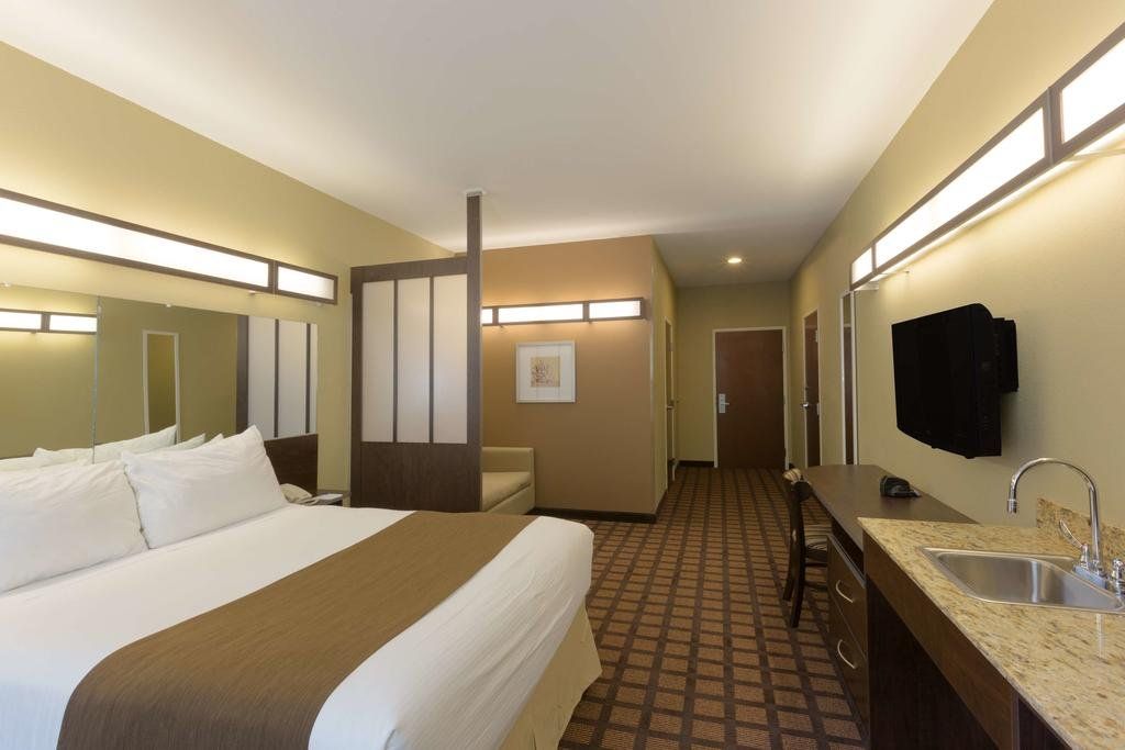 Microtel Inn & Suites Dillsboro/Sylva