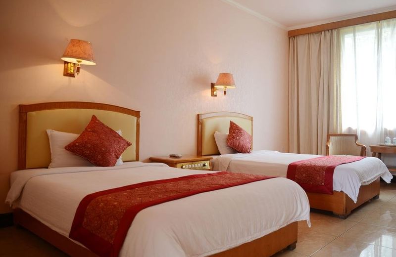 Bi Feng Xia Hotel