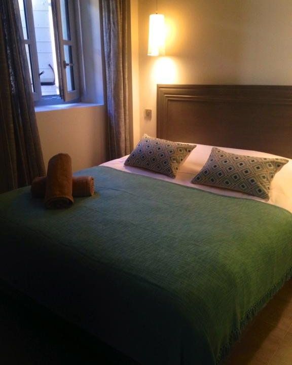 AIX SUITE LOCATION