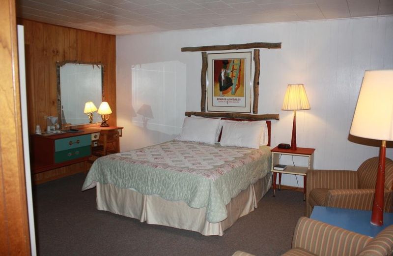 Elkhorn Lodge