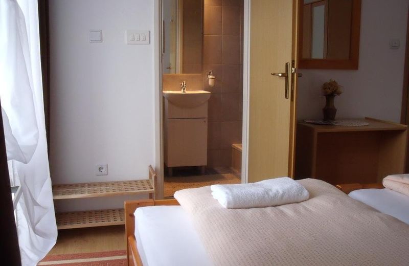 ROOMS VERONIKA