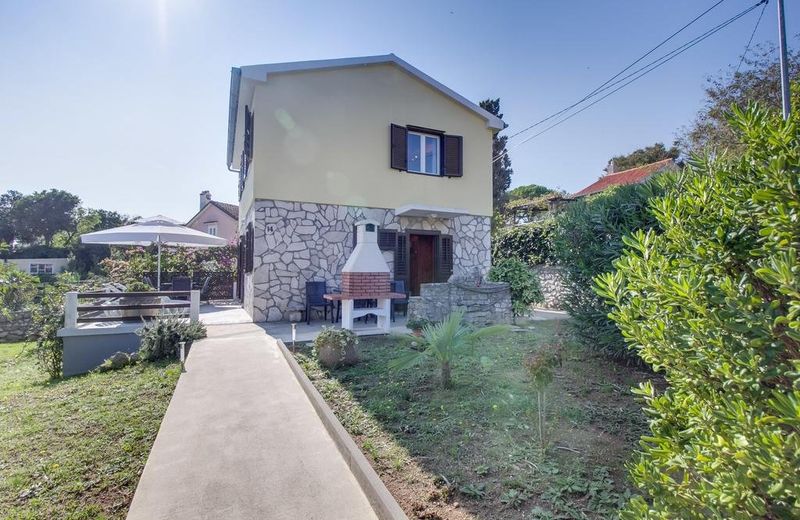 Vila Mirta