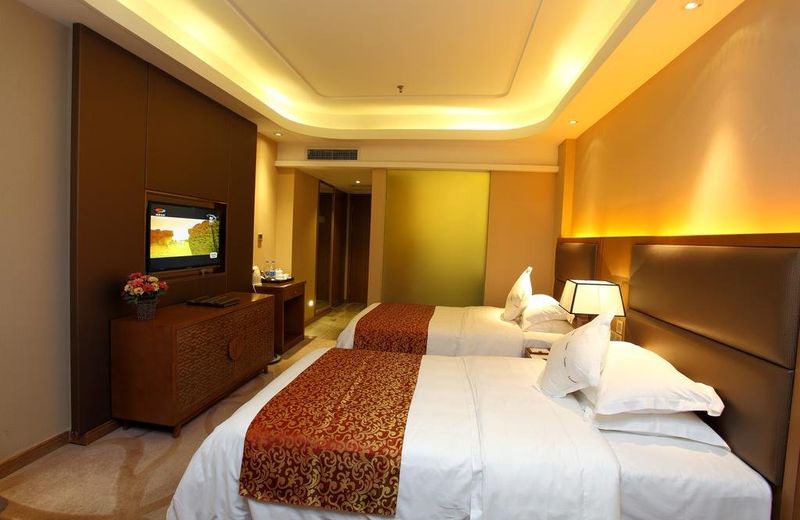 Longwei Hotel