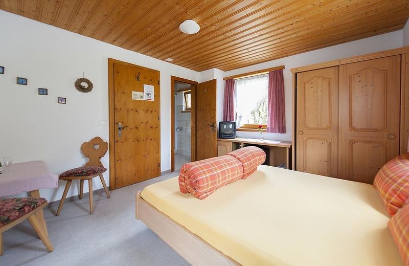 Hotel Cuntera