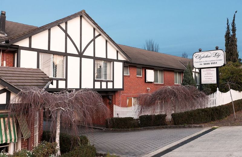 Elizabethan Lodge