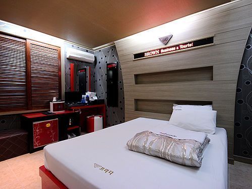 Brown Hotel