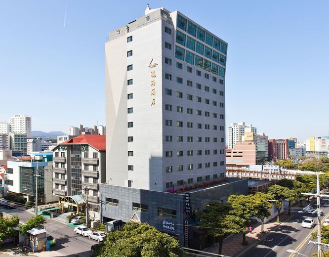 Amber Hotel Central