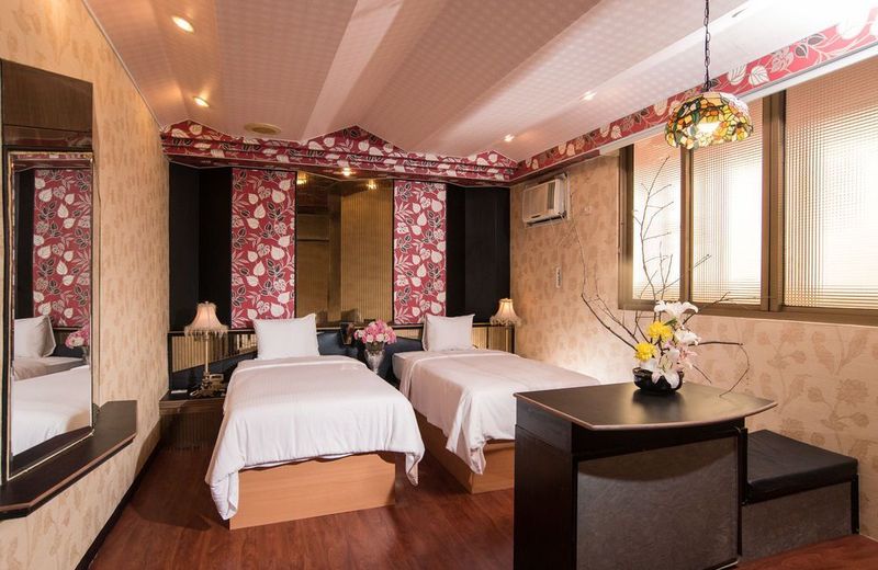 Day Chen Hotel