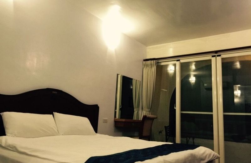 Waiao Beach House
