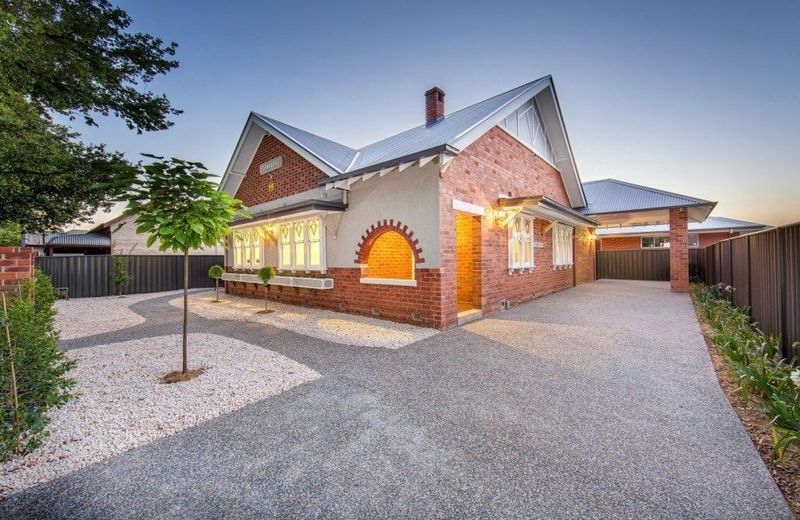 Fernhurst Albury