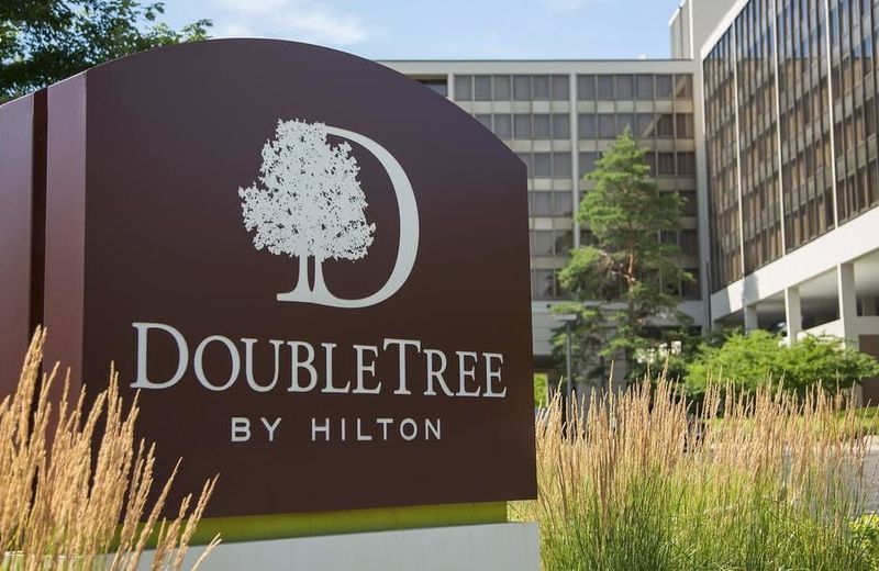 DoubleTree by Hilton Chicago - Oak Brook