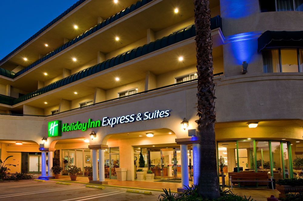 Holiday Inn Express Hotel & Suites Pasadena-Colorado Boulevard, an IHG Hotel