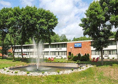 Wingate by Wyndham Lake George