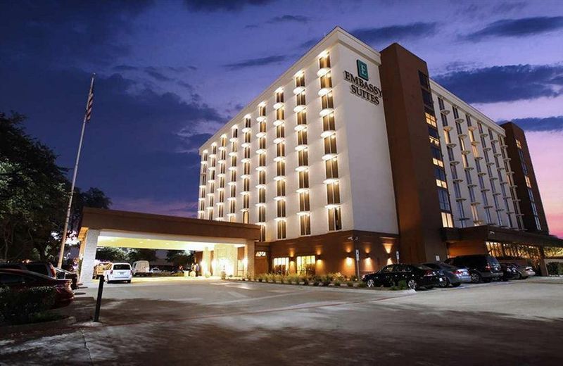Embassy Suites Dallas - Market Center