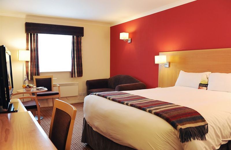 Village Hotel Leeds North