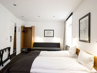 Hotel Image 1