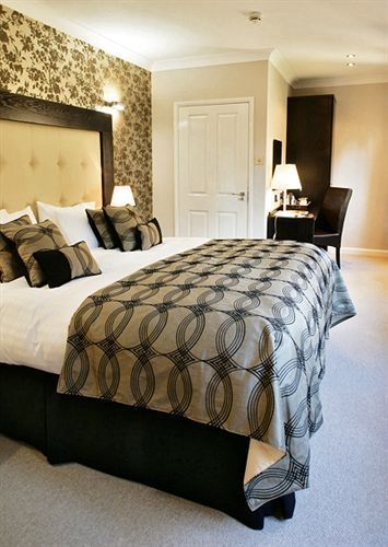 Donington Manor Hotel