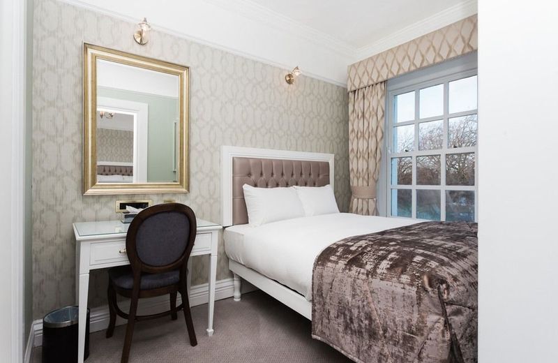 Stauntons on the Green Hotel