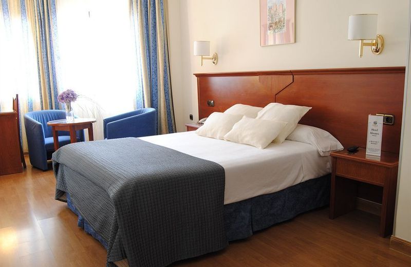 Alixares Hotel