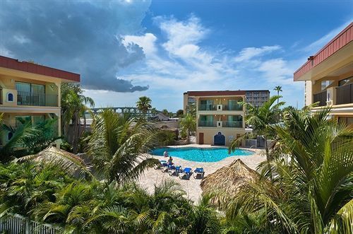 Coconut Cove All Suite Hotel