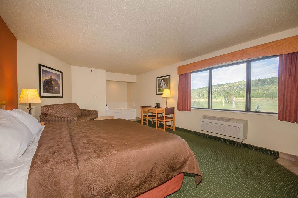 AmericInn by Wyndham Silver Bay