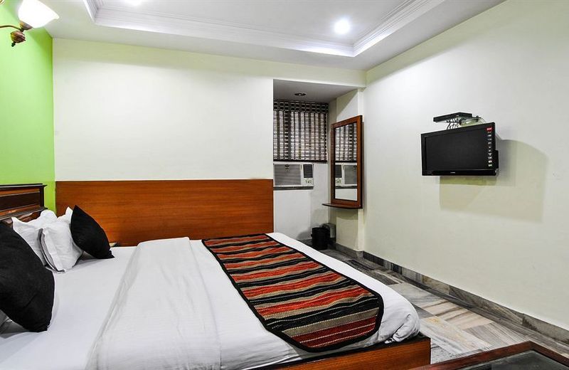 OYO 510 Hotel Chand Palace