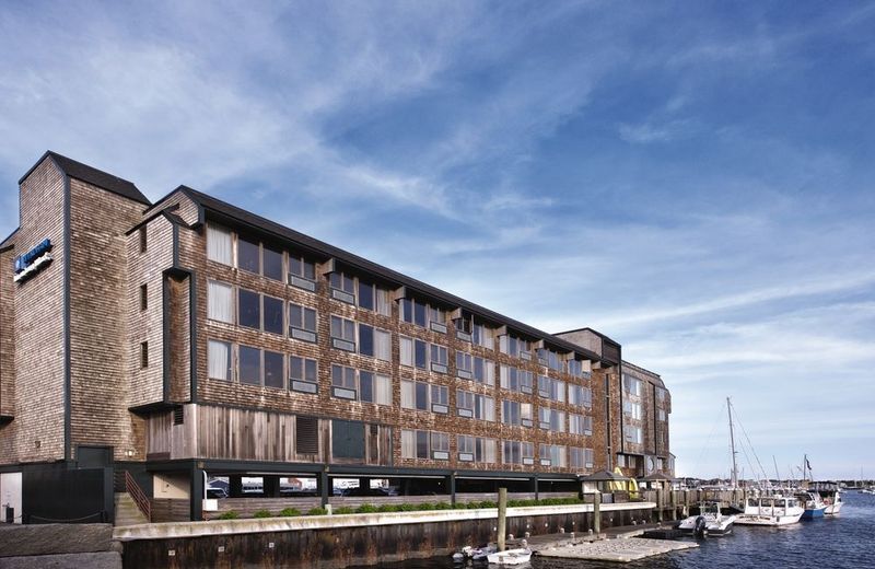 Club Wyndham Inn on Long Wharf