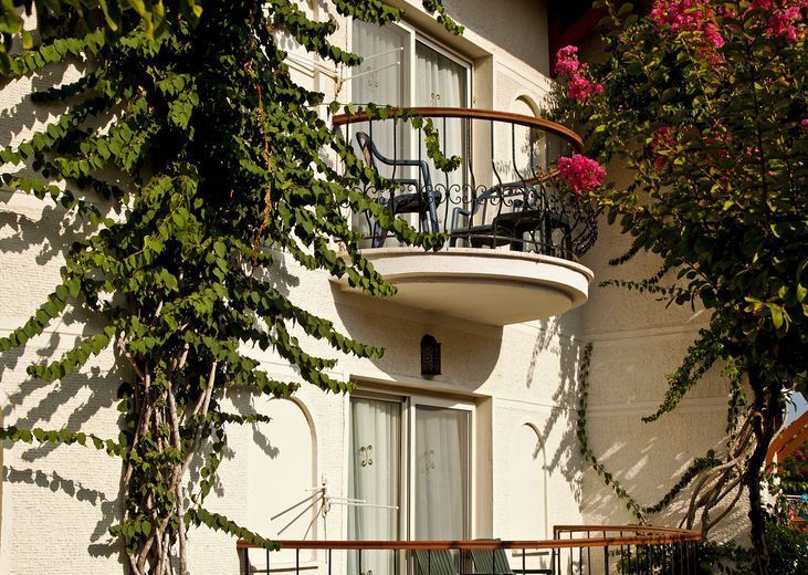 Papillon Belvil Holiday Village