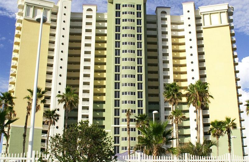 Boardwalk Beach Resort Condominium by Oaseas Resort