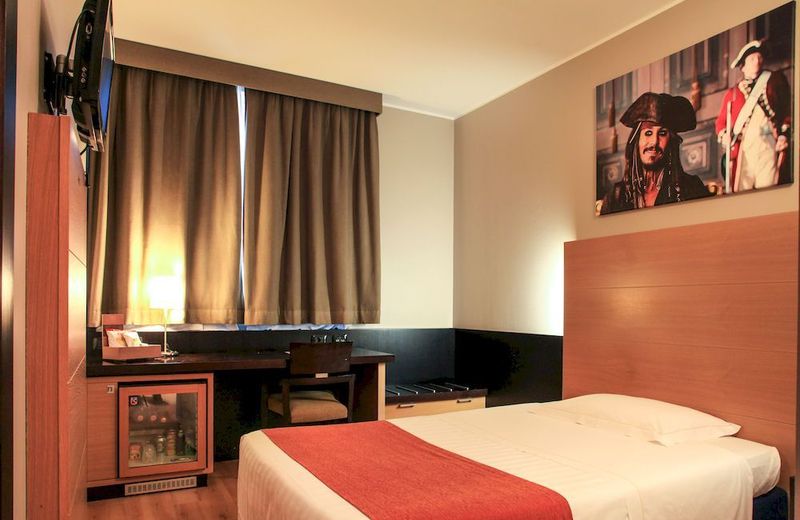 Hotel Studios