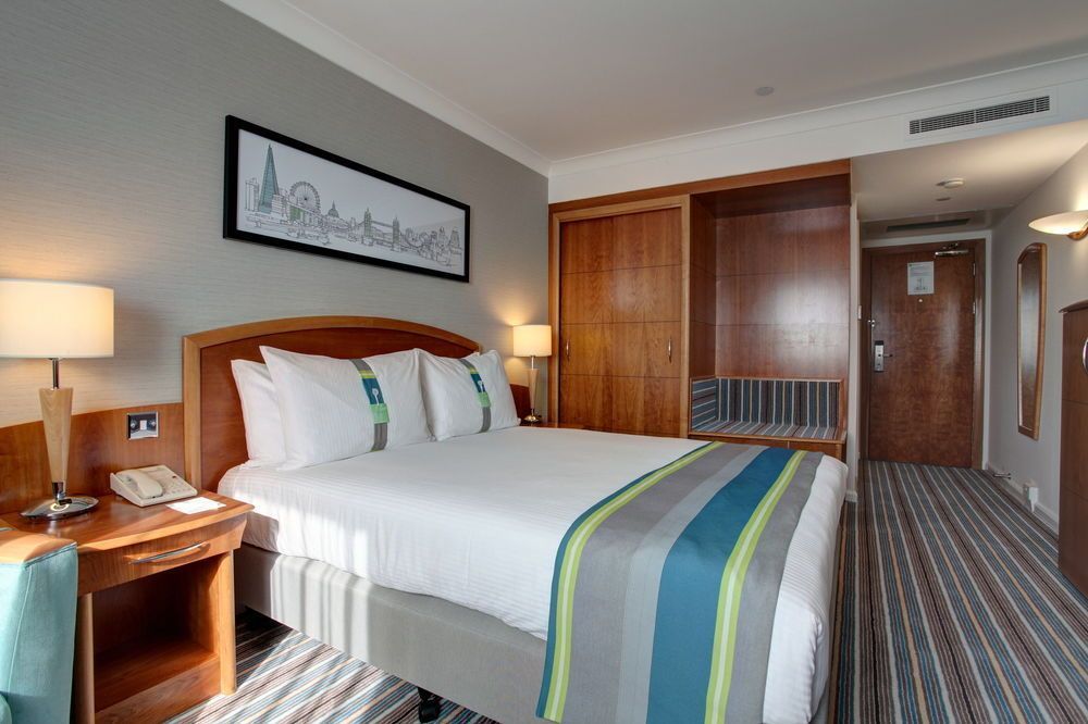 Holiday Inn London - Heathrow T5, an IHG Hotel