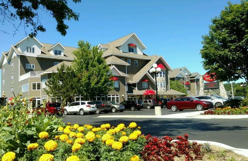 Cherry Tree Inn and Suites