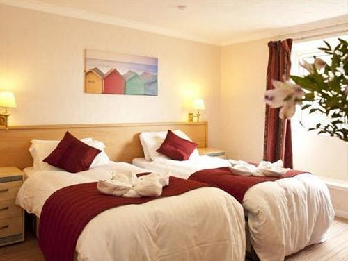 Denewood Hotel