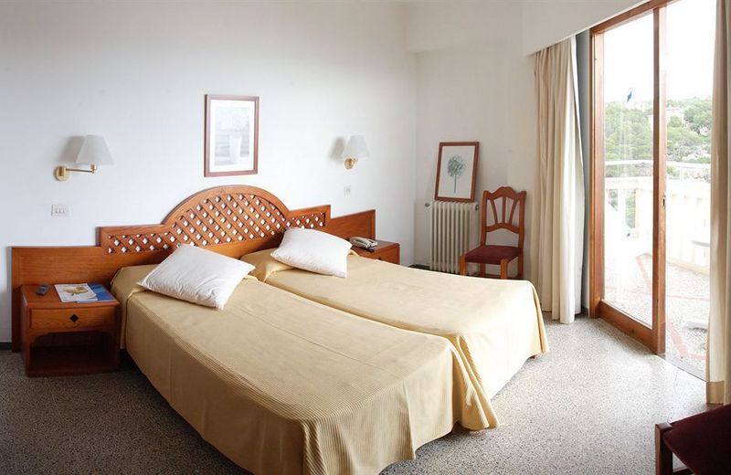 Hotel Pinos Playa