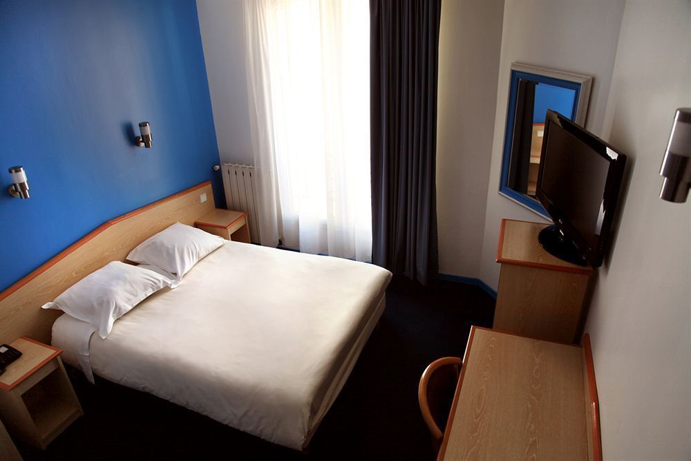 Hôtel Briand devient Hotel IPL
