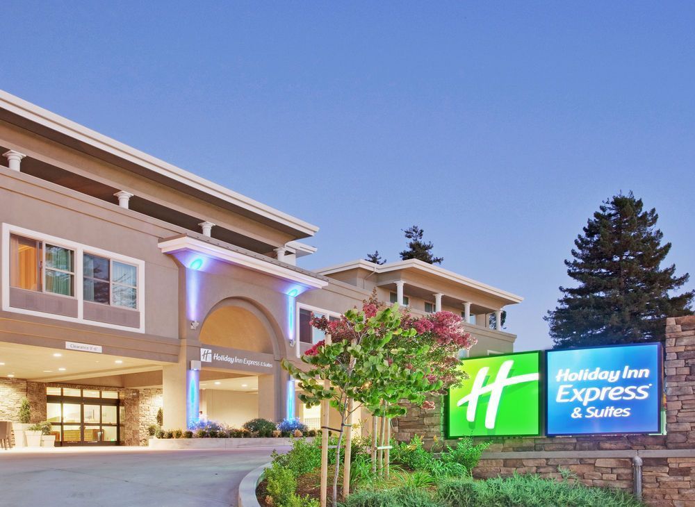 Holiday Inn Express Hotel & Suites Santa Cruz