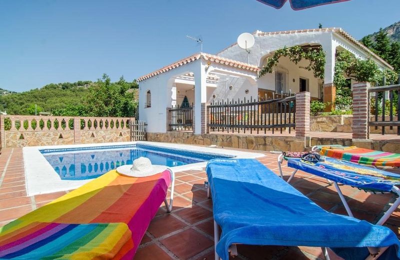 Villa Piedra Blanca