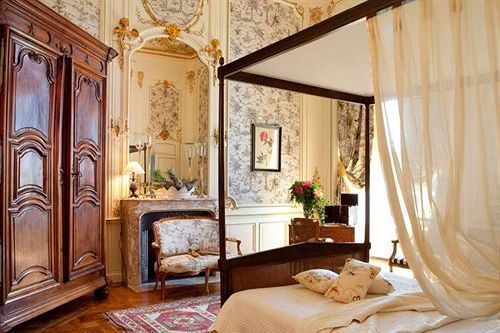 Chateau Colbert