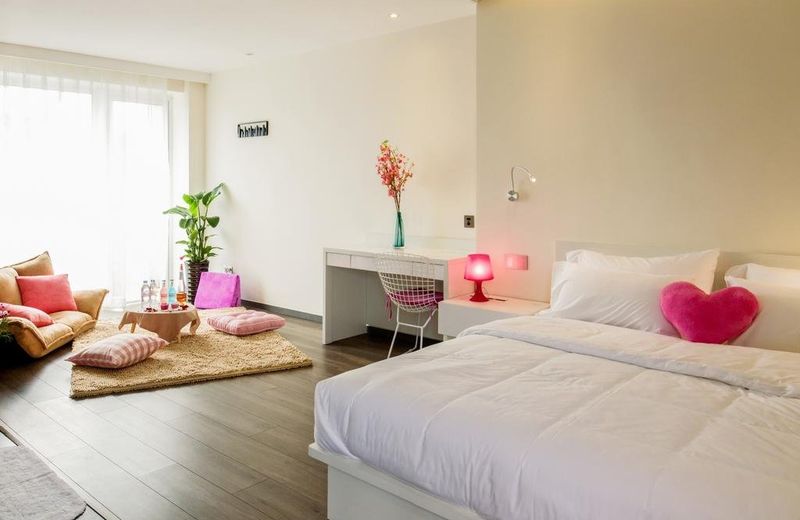 J Hotel Resort