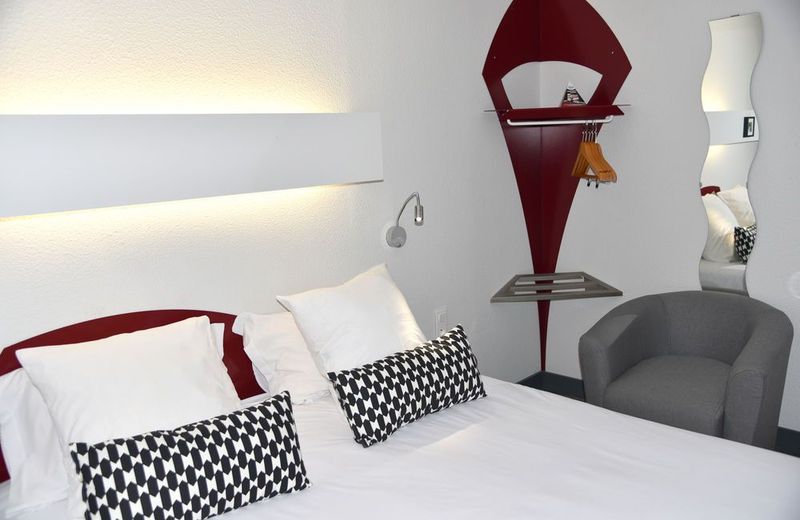 Brit Hotel Porte d'Espagne