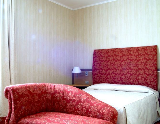Poli Hotel