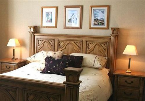 The Cross Keys Hotel