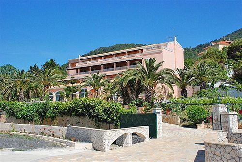 Paramonas Hotel