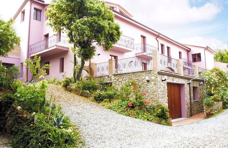 Residenza Locci - Rooms & Apartments